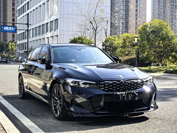 Фото 2 - BMW 3 Series