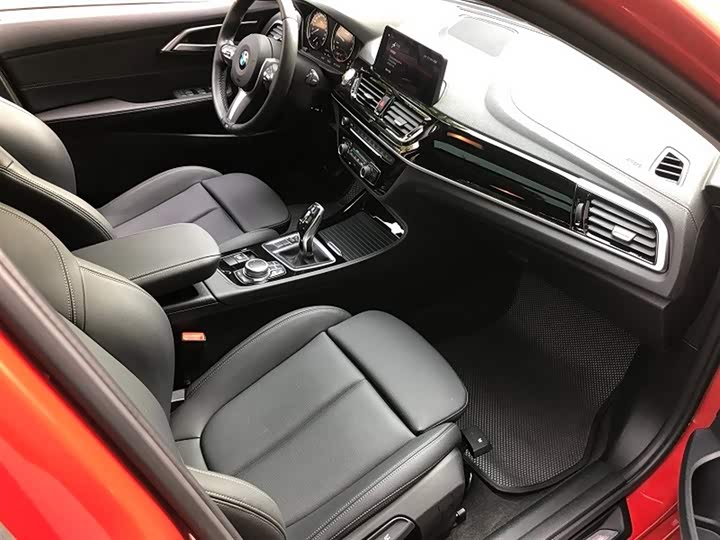 Фото 8 - BMW 1 Series