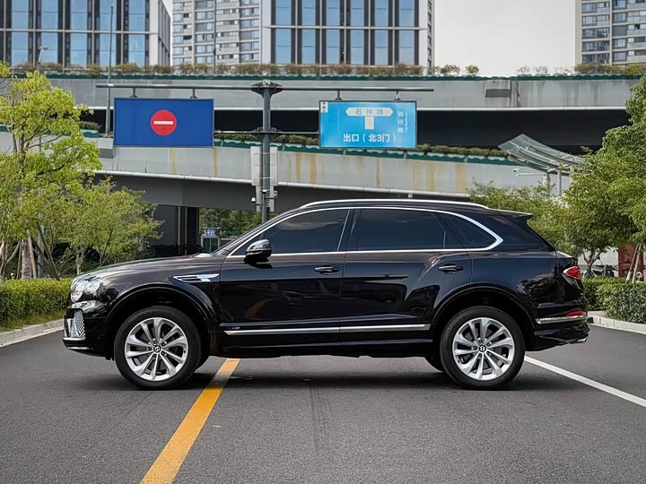 Фото 4 - Bentley Bentayga