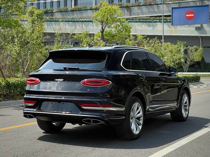 Фото 6 - Bentley Bentayga