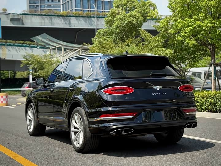 Фото 7 - Bentley Bentayga