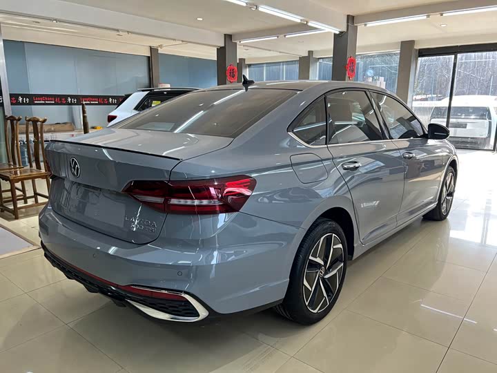 Фото 6 - Volkswagen Lavida