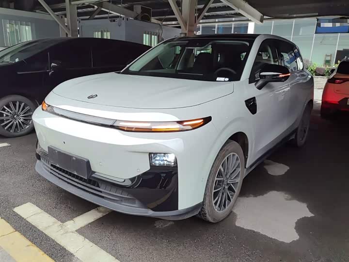 Фото 1 - Leapmotor B10