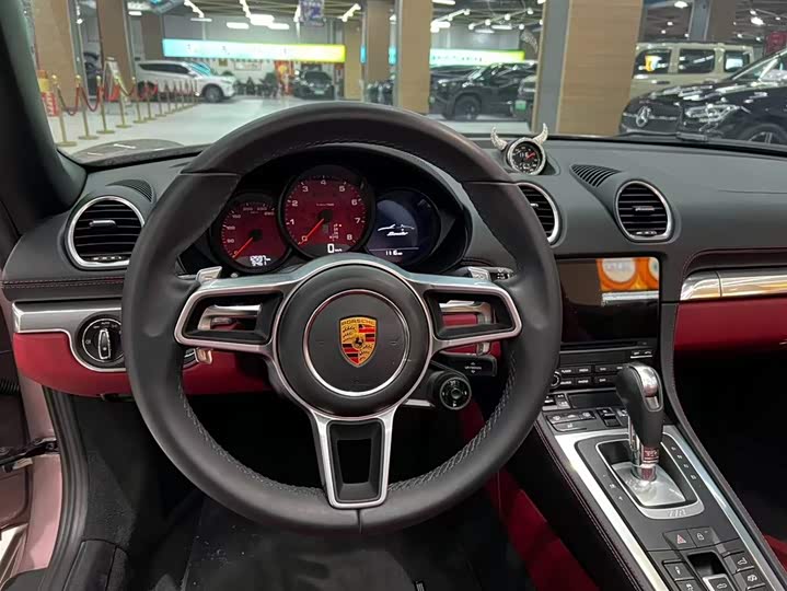 Фото 7 - Porsche 718