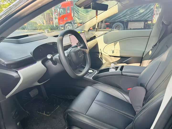 Фото 4 - Zeekr 007