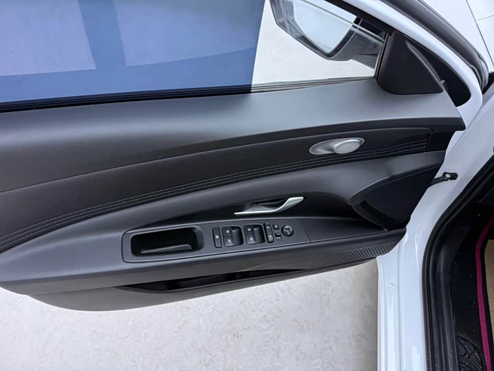 Фото 4 - Hyundai Elantra N line