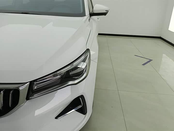 Фото 5 - Geely Emgrand