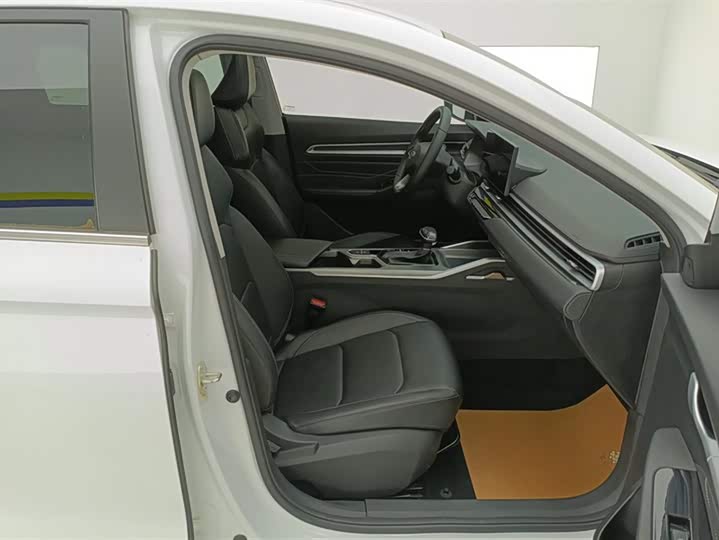 Фото 8 - Geely Emgrand