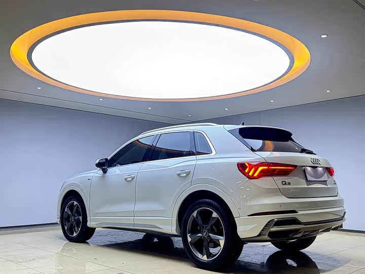 Фото 5 - Audi Q3