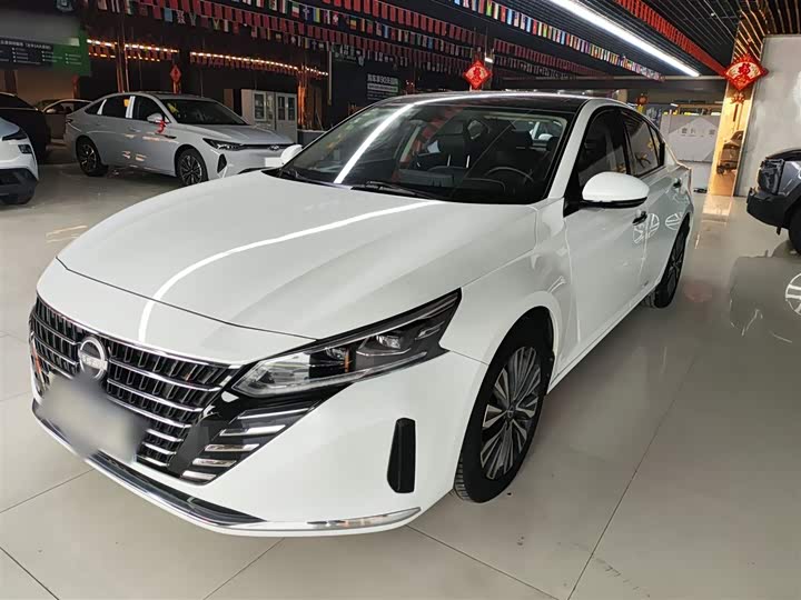 Фото 2 - Nissan Teana