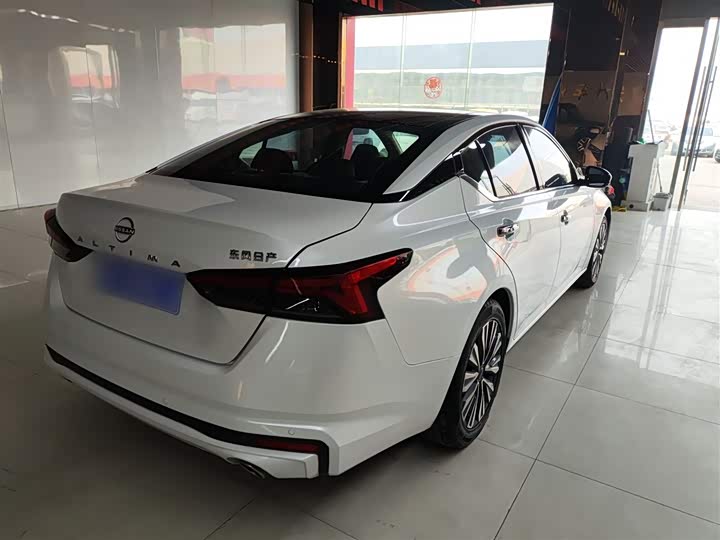 Фото 7 - Nissan Teana