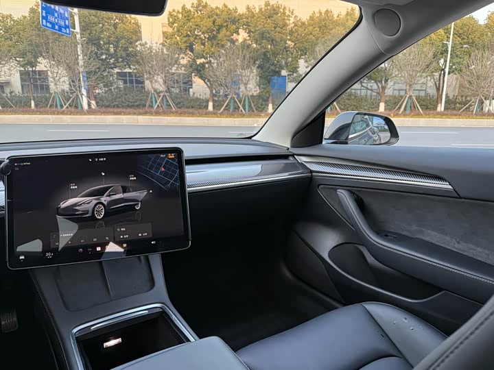 Фото 7 - Tesla Model 3