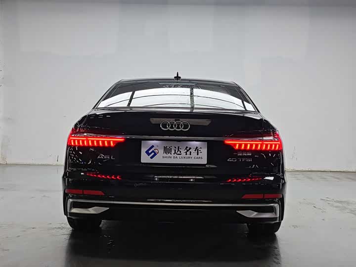 Фото 3 - Audi A6L