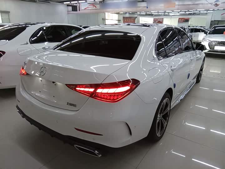 Фото 7 - Mercedes-Benz C-Class