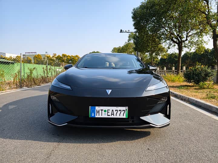 Фото 1 - Changan Deepal SL03