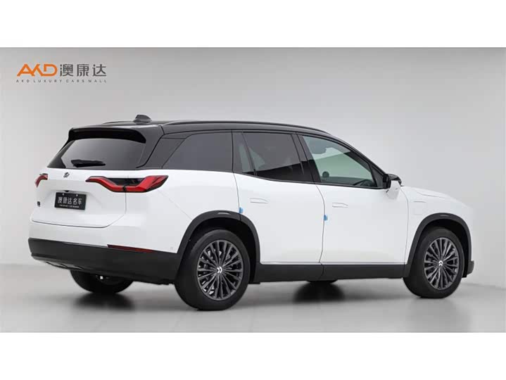 Фото 3 - Nio ES8