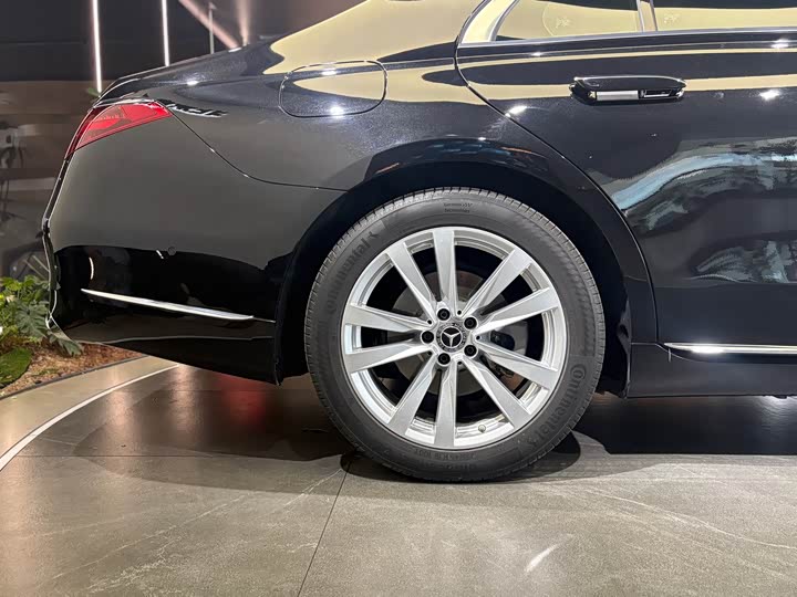 Фото 7 - Mercedes-Benz S-Class