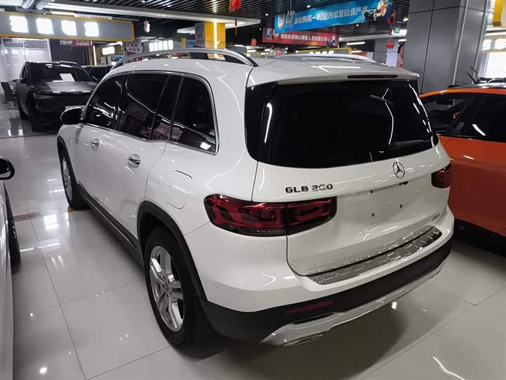 Фото 5 - Mercedes-Benz GLB-Class