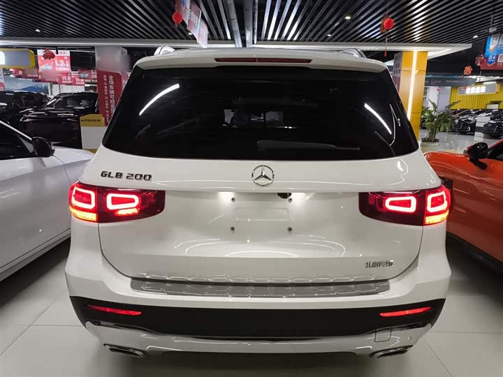 Фото 6 - Mercedes-Benz GLB-Class