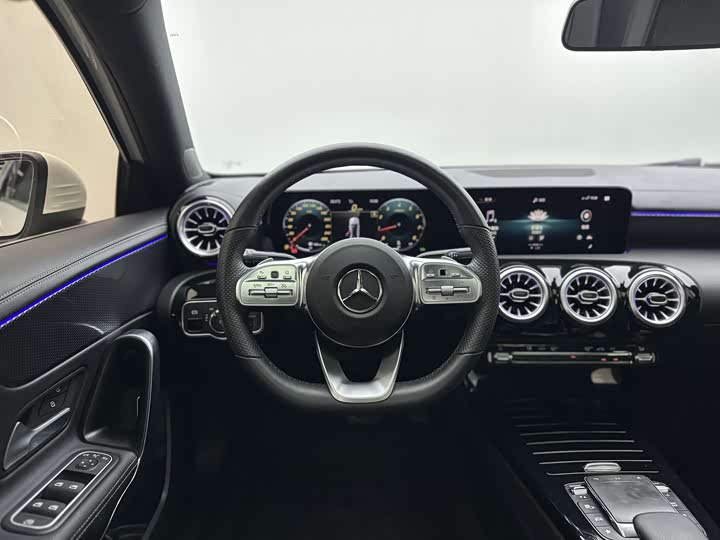Фото 3 - Mercedes-Benz A-Class