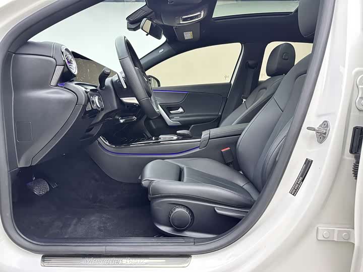 Фото 6 - Mercedes-Benz A-Class