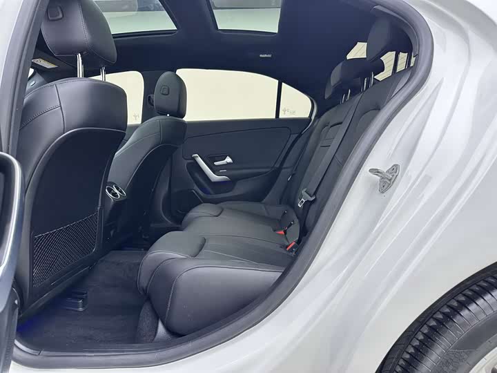 Фото 7 - Mercedes-Benz A-Class