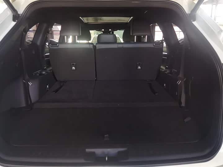 Фото 4 - Toyota Crown Kluger