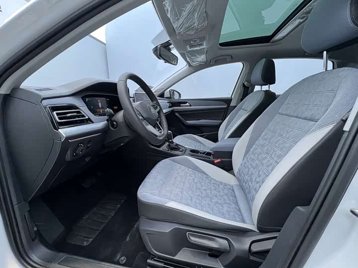 Фото 5 - Volkswagen Lavida