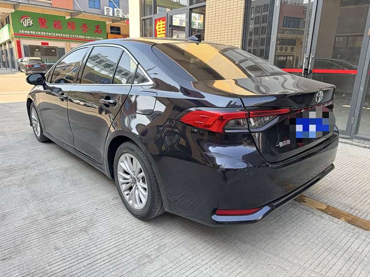 Фото 8 - Toyota Allion