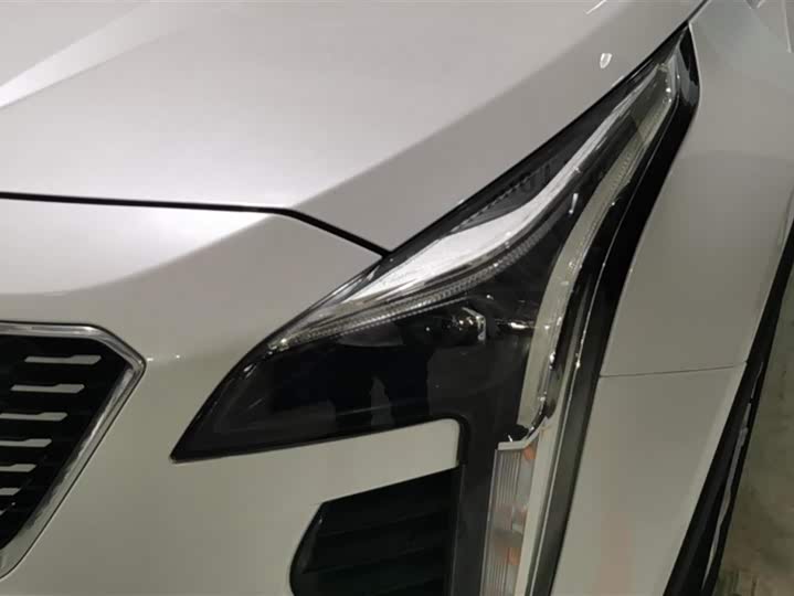 Фото 5 - Cadillac XT4