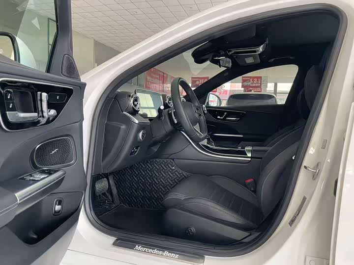 Фото 4 - Mercedes-Benz C-Class