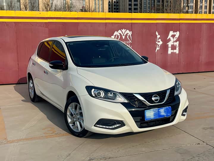 Фото 5 - Nissan Tiida