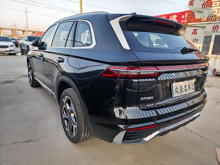 Фото 2 - Geely Monjaro