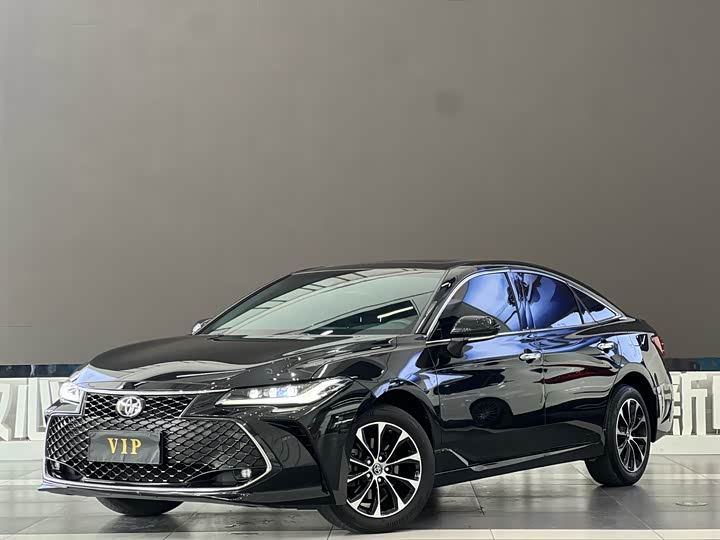 Фото 1 - Toyota Avalon