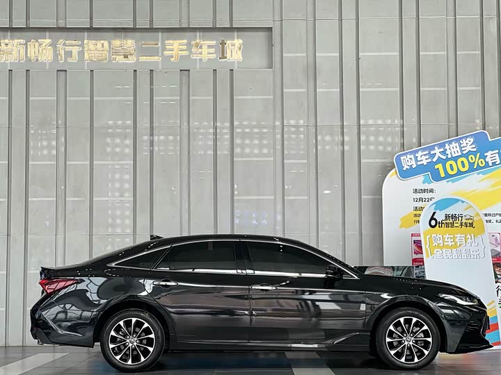 Фото 3 - Toyota Avalon