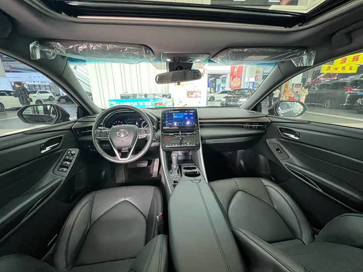 Фото 5 - Toyota Avalon