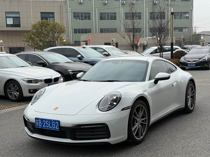 Фото 1 - Porsche 911