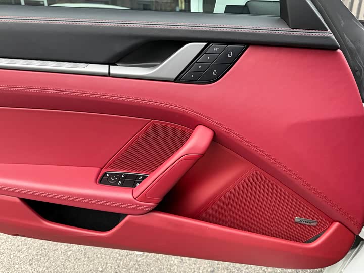 Фото 5 - Porsche 911