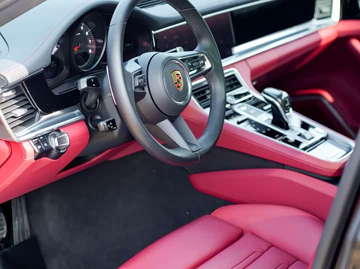 Фото 5 - Porsche Panamera