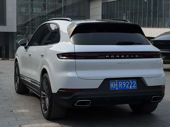 Фото 7 - Porsche Cayenne