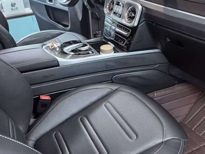 Фото 5 - Mercedes-Benz G-Class