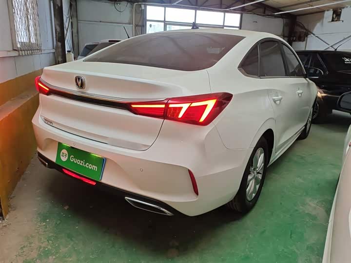 Фото 7 - Changan Eado Plus