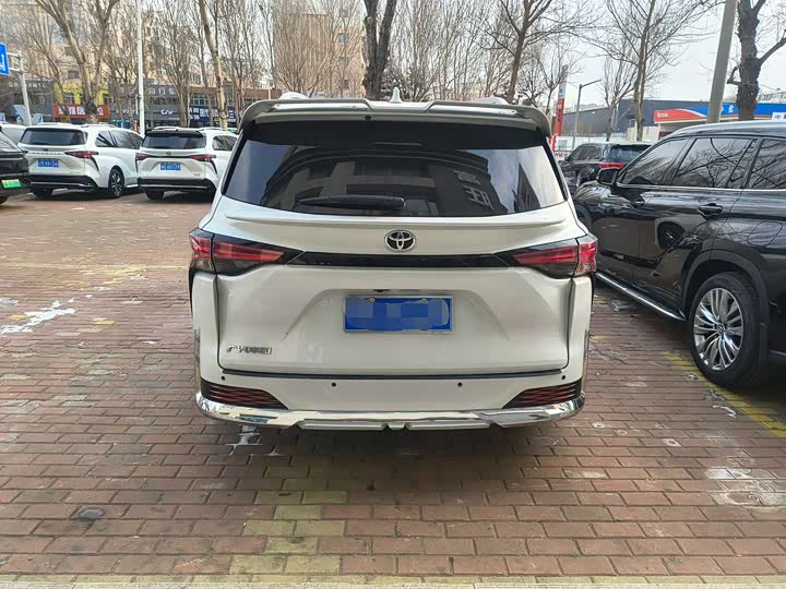 Фото 6 - Toyota Sienna