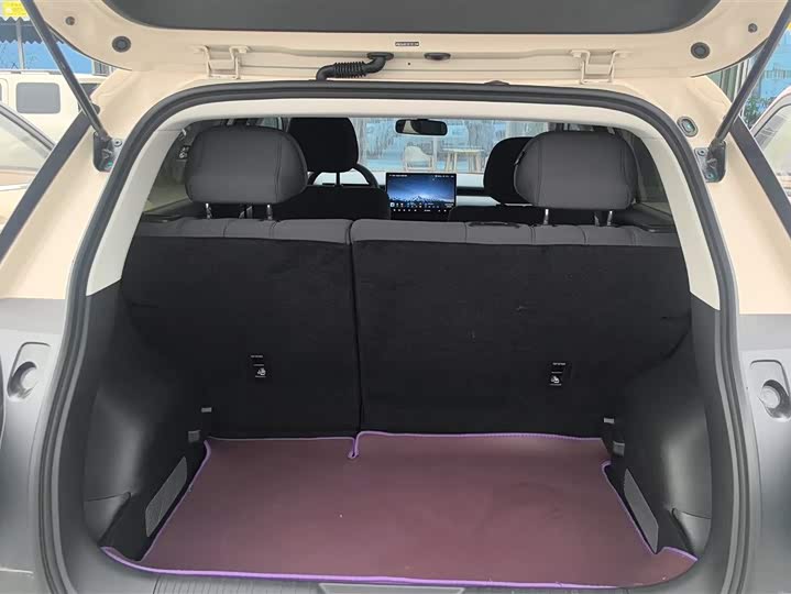 Фото 4 - GAC Aion UT