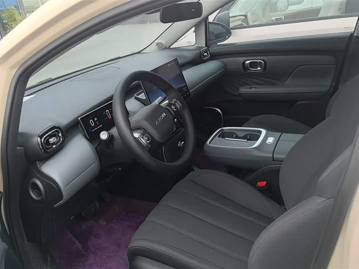 Фото 9 - GAC Aion UT