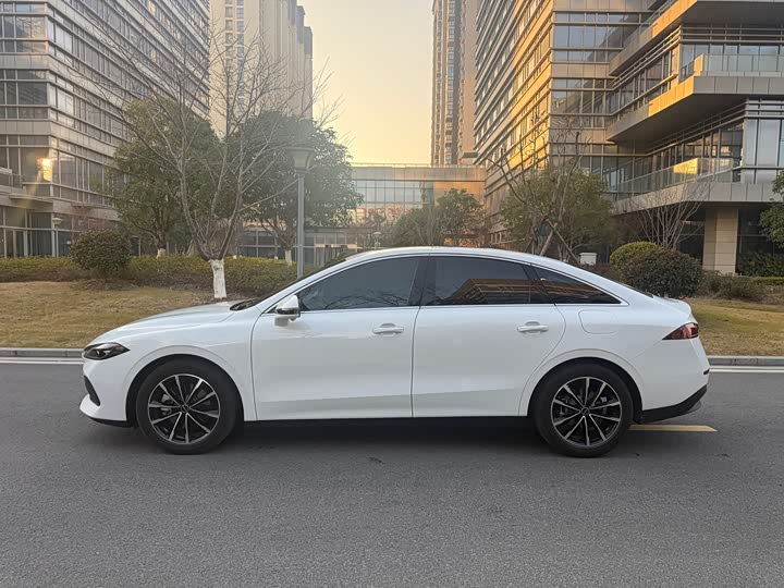 Фото 4 - Roewe D7