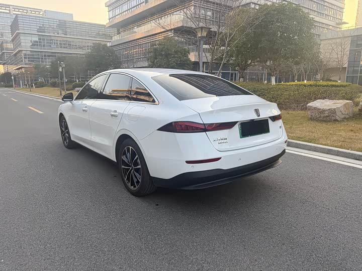 Фото 5 - Roewe D7