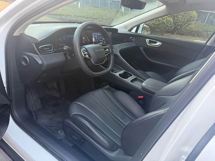 Фото 8 - Roewe D7