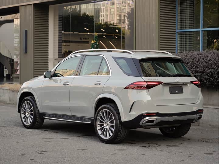 Фото 4 - Mercedes-Benz GLE-Class