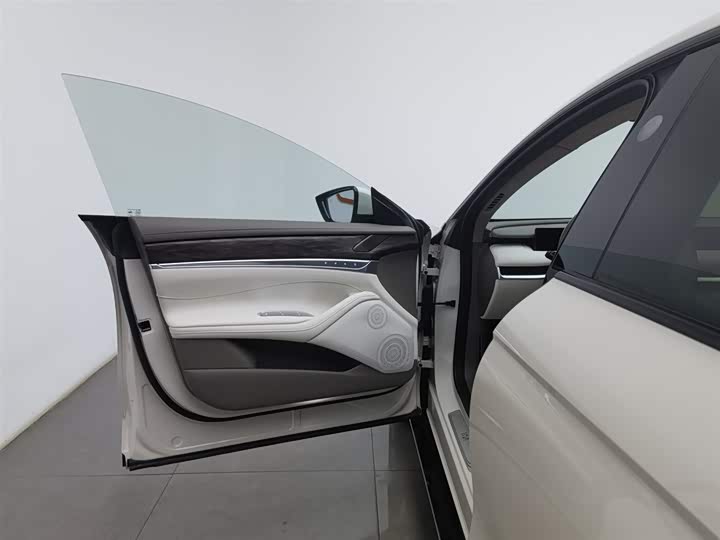 Фото 8 - IM motors L7